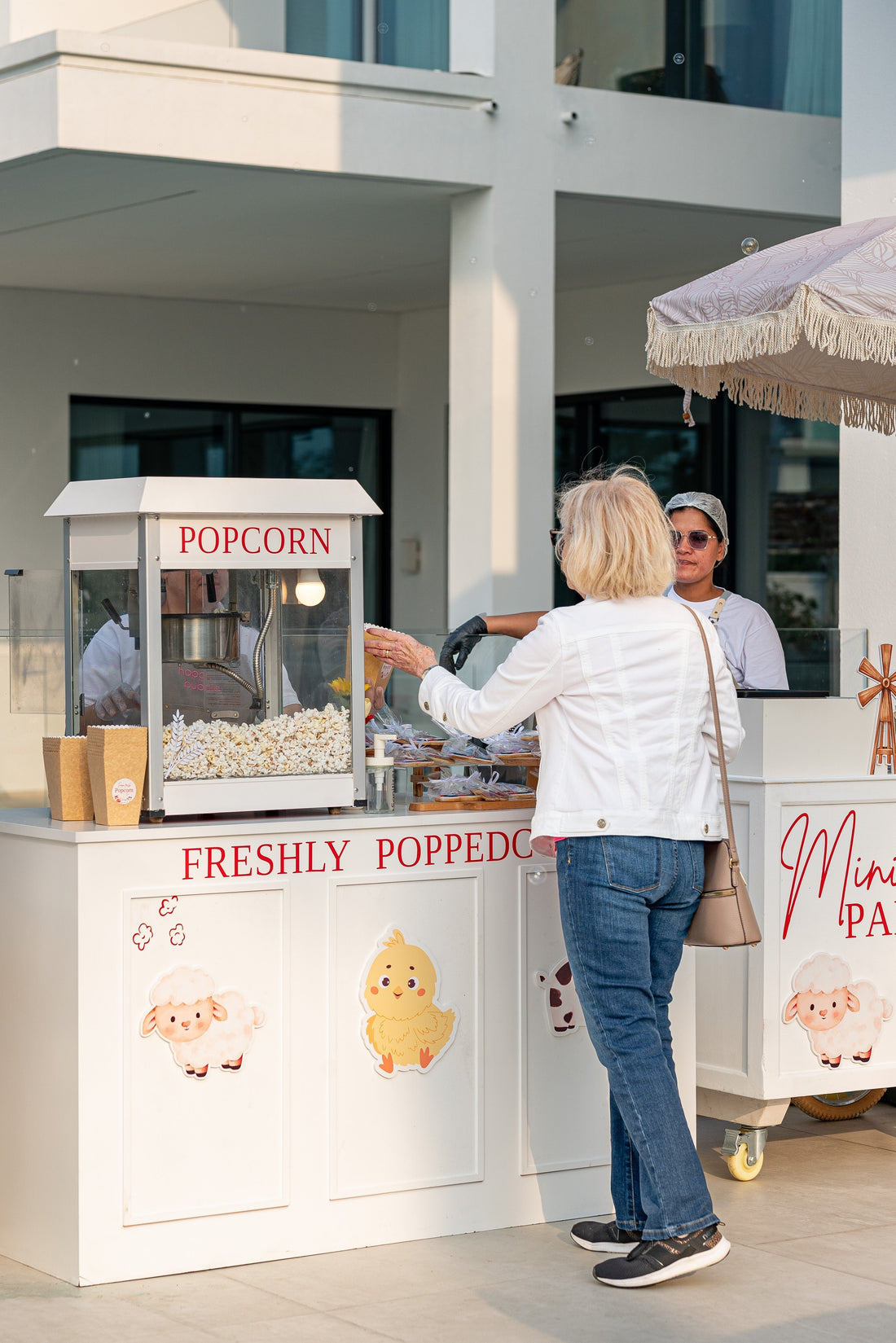 Popcorn Cart Dubai – The Ultimate Rental Service for Events, Parties & Weddings